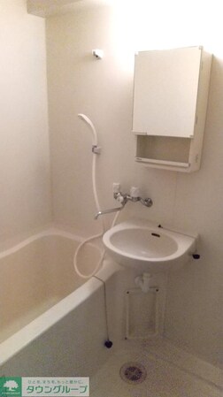 カスタリア野毛山の物件内観写真